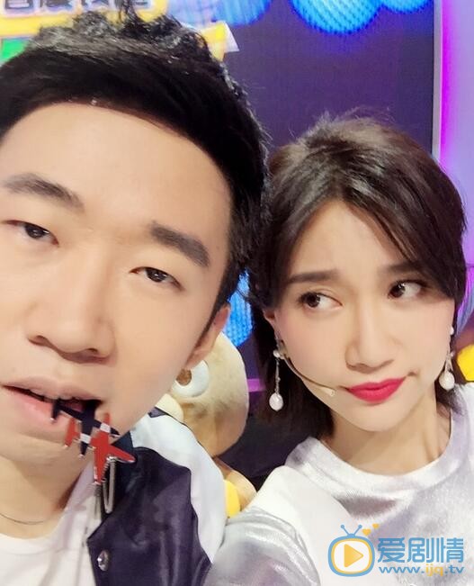 李斯羽《偶滴歌神啊第二期》节目照 李斯羽高清写真_李斯羽高清剧照