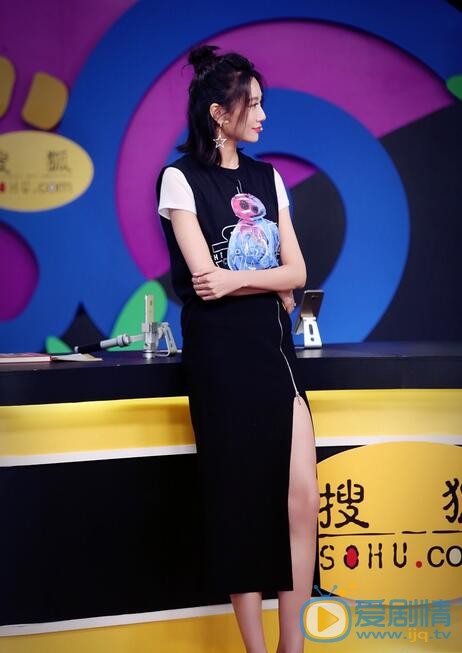 李斯羽《明说奥运》节目照 李斯羽高清写真_李斯羽高清剧照