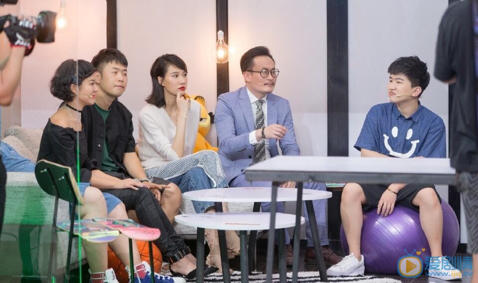 李斯羽《wuli屋里变》节目照 李斯羽高清写真_李斯羽高清剧照
