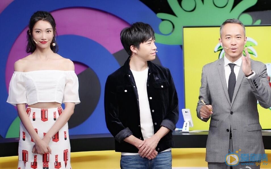 李斯羽《明说奥运》节目照 李斯羽高清写真_李斯羽高清剧照