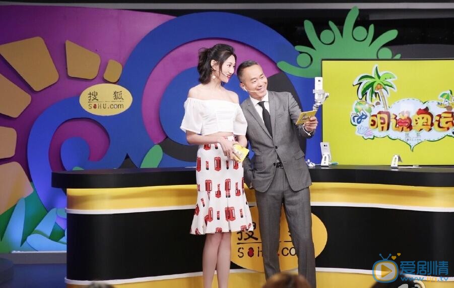 李斯羽《明说奥运》节目照 李斯羽高清写真_李斯羽高清剧照