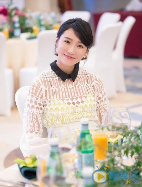 李斯羽气质写真 李斯羽高清写真_李斯羽高清剧照