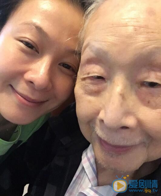 刘若英和家人合照 刘若英高清写真_刘若英高清剧照