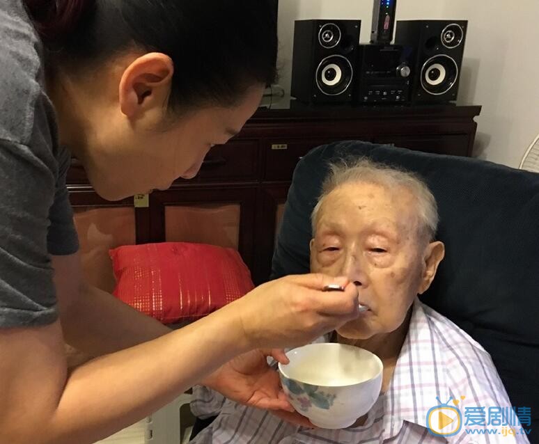 刘若英和家人合照 刘若英高清写真_刘若英高清剧照
