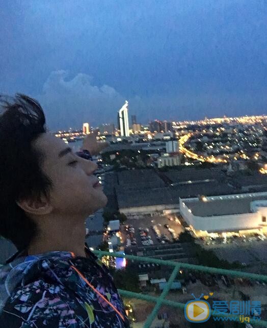 黄致列游玩照 黄致列高清写真_黄致列高清剧照