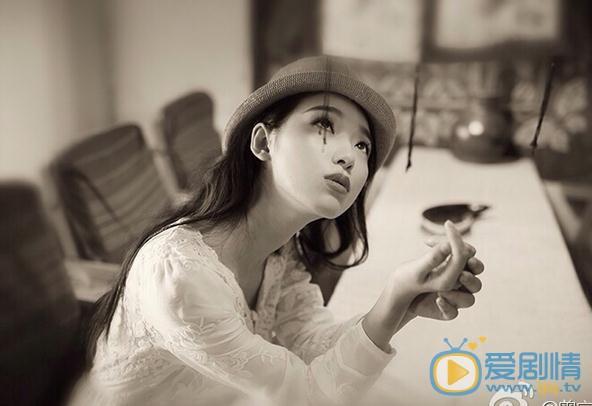 宁心红唇写真 宁心高清写真_宁心高清剧照