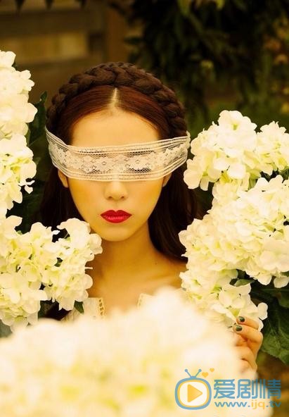 宁心红唇写真 宁心高清写真_宁心高清剧照