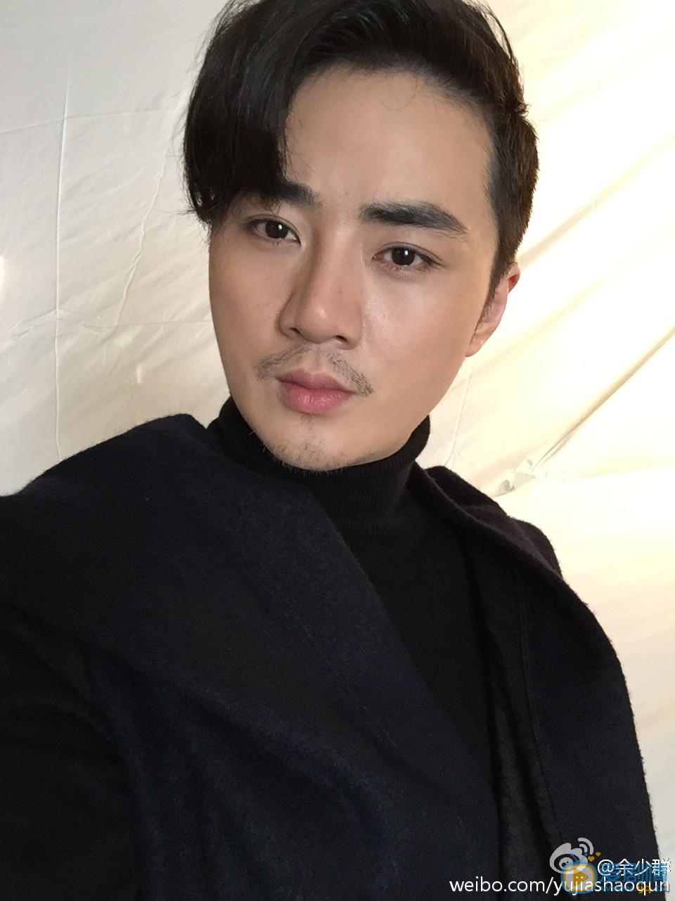 余少群生活照 余少群高清写真_余少群高清剧照