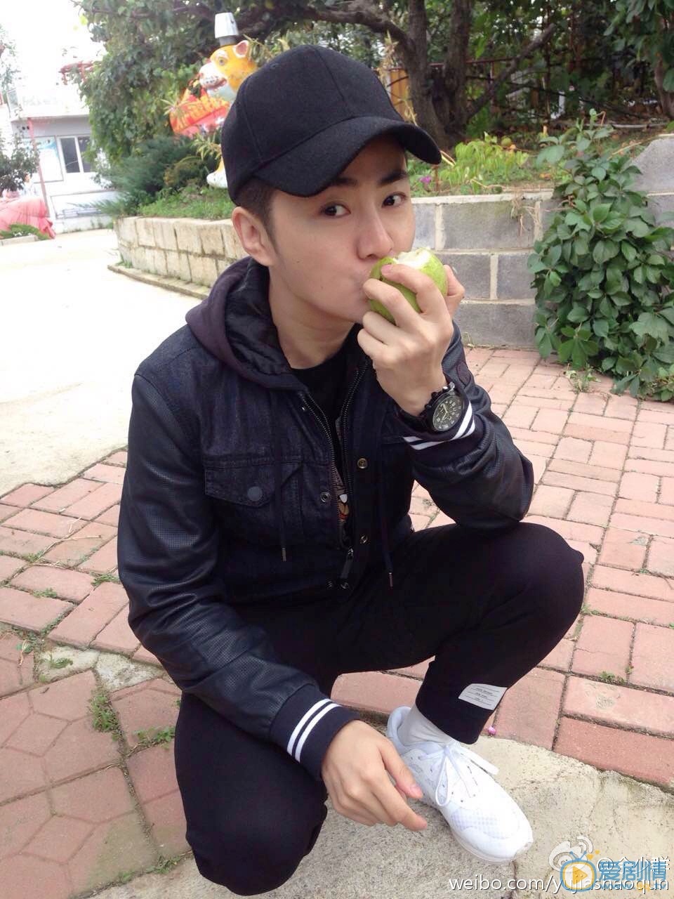 余少群生活照 余少群高清写真_余少群高清剧照