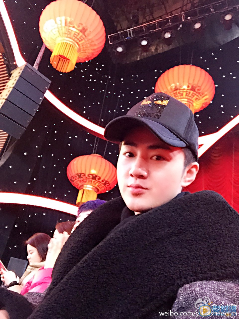 余少群生活照 余少群高清写真_余少群高清剧照