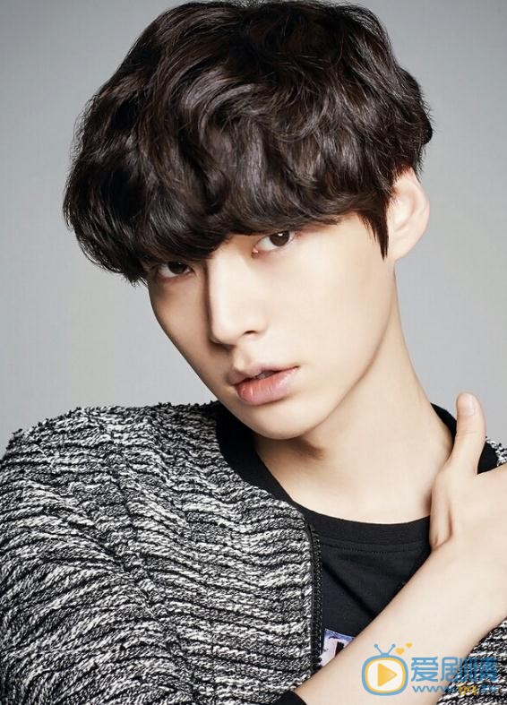 安宰贤AH男装代言 安宰贤高清写真_安宰贤高清剧照