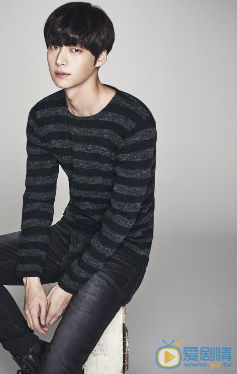 安宰贤AH男装代言 安宰贤高清写真_安宰贤高清剧照