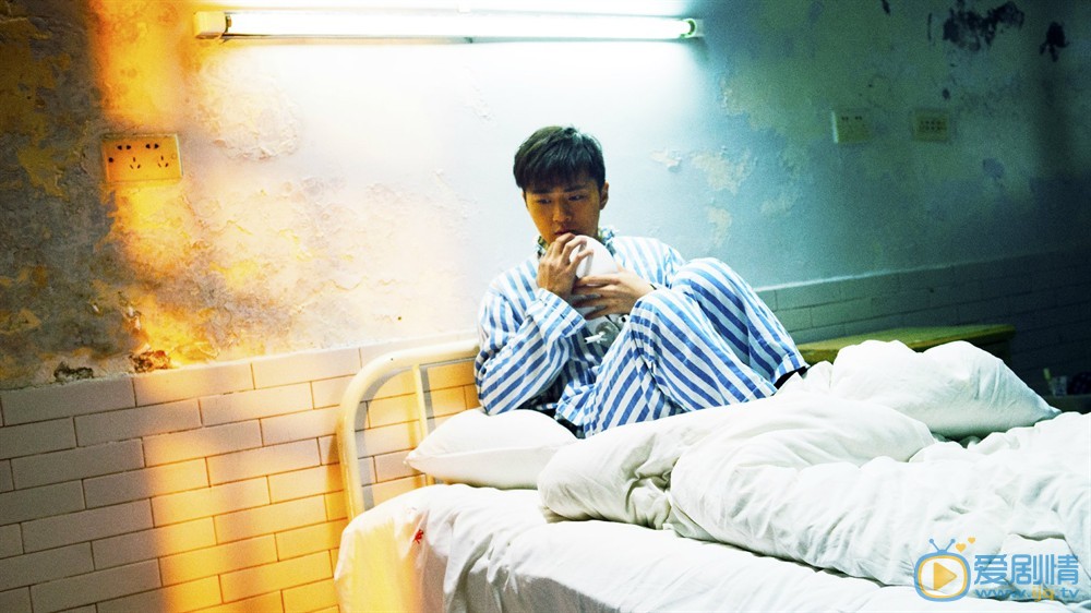 余少群《夜孔雀》剧照 余少群高清写真_余少群高清剧照