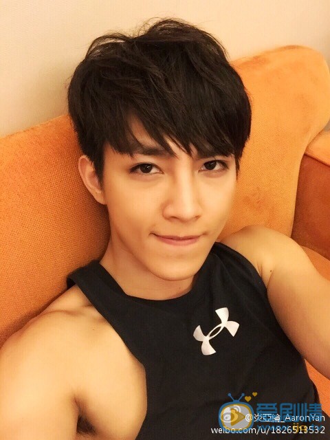 炎亚纶表情包 炎亚纶高清写真_炎亚纶高清剧照