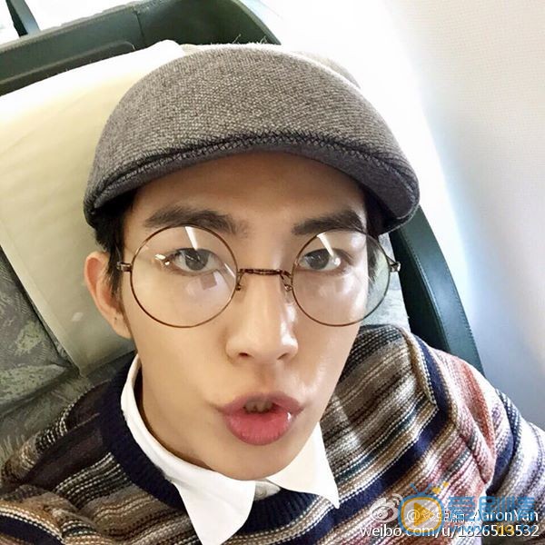 炎亚纶表情包 炎亚纶高清写真_炎亚纶高清剧照