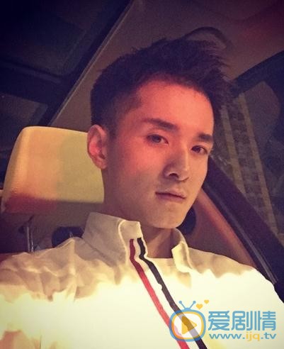 何奉天生活照 何奉天高清写真_何奉天高清剧照