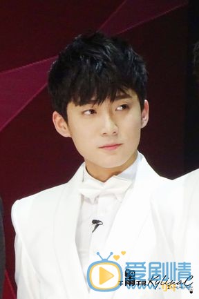 郭子凡舞台照 郭子凡高清写真_郭子凡高清剧照