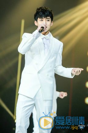 郭子凡舞台照 郭子凡高清写真_郭子凡高清剧照