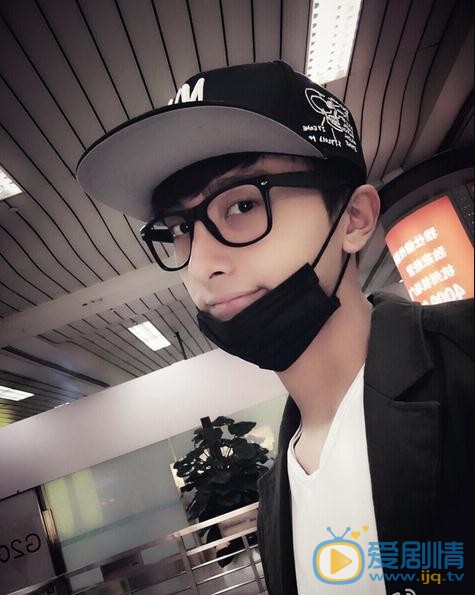 牛骏峰生活照 牛骏峰高清写真_牛骏峰高清剧照