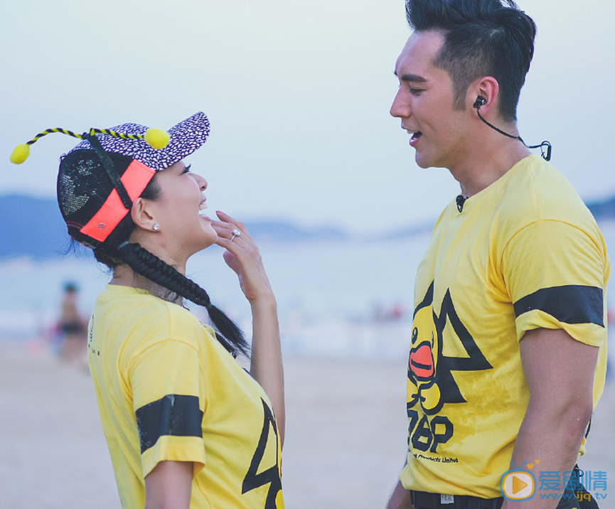 张伦硕女友钟丽缇亲密照 张伦硕高清写真_张伦硕高清剧照