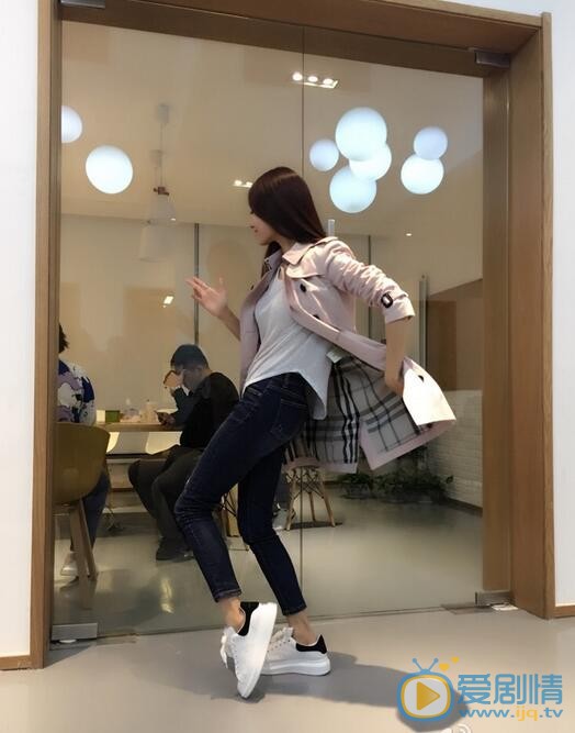 张小斐生活照 张小斐高清写真_张小斐高清剧照