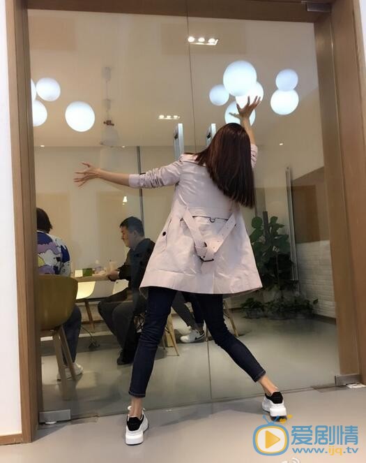 张小斐生活照 张小斐高清写真_张小斐高清剧照
