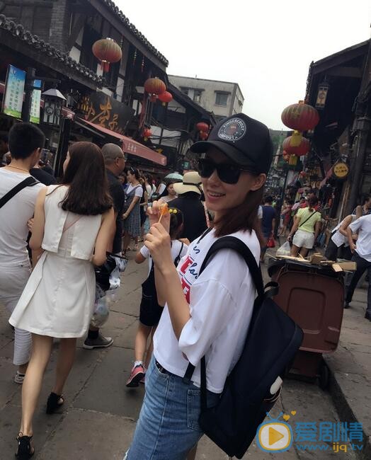 张小斐生活照 张小斐高清写真_张小斐高清剧照
