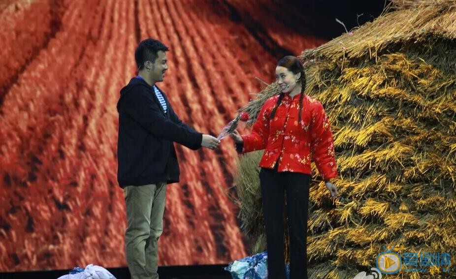 张小斐《欢乐喜剧人》照 张小斐高清写真_张小斐高清剧照