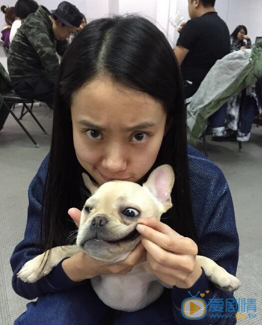 张小斐生活照 张小斐高清写真_张小斐高清剧照