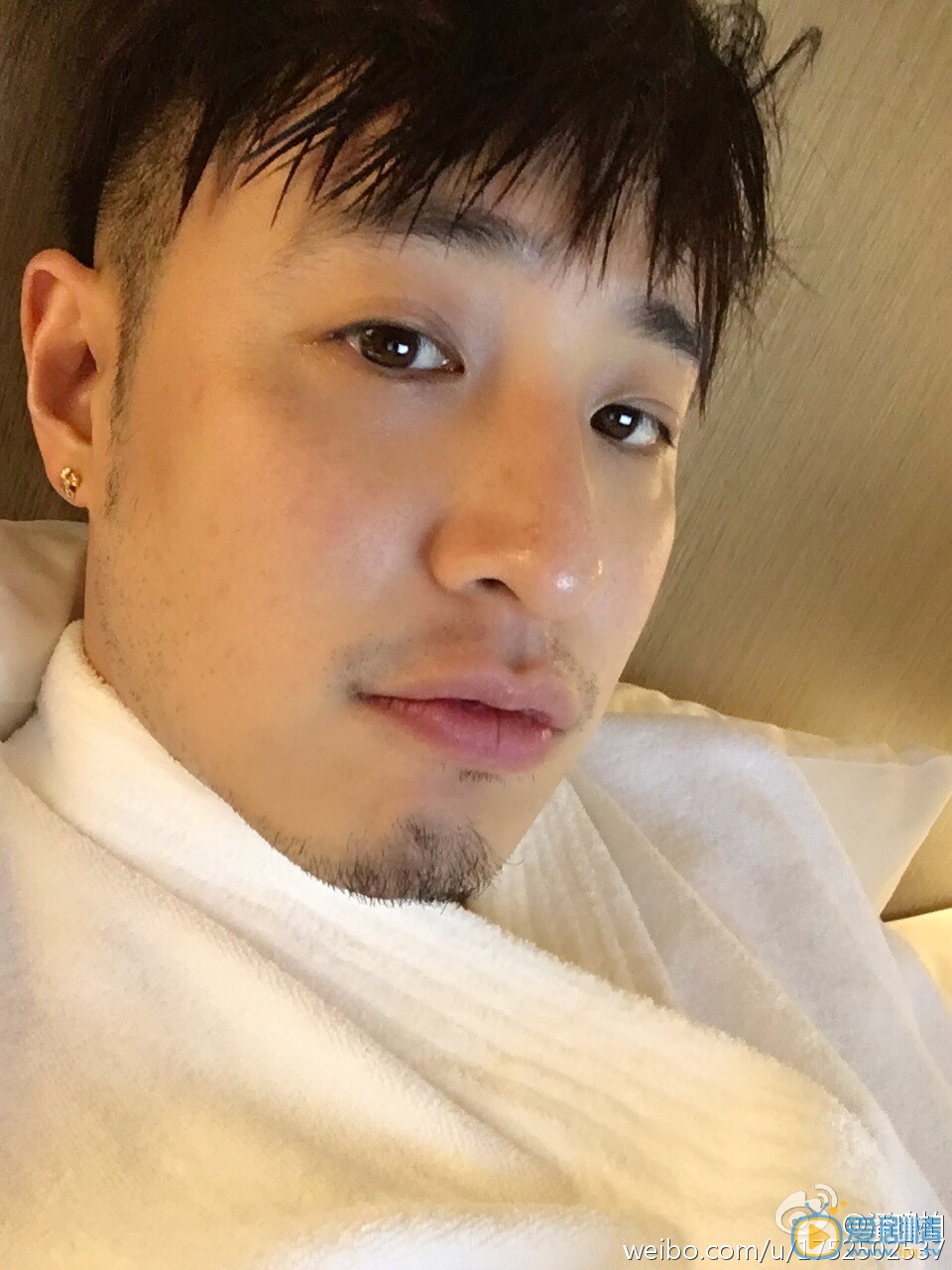 潘玮柏逗逼自拍 潘玮柏高清写真_潘玮柏高清剧照