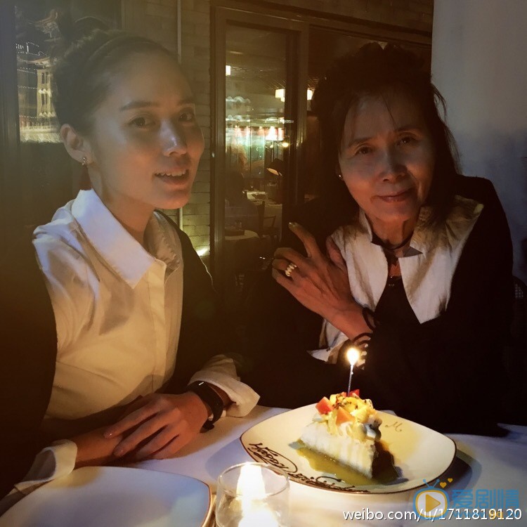 赵晓璐素颜自拍 赵晓璐高清写真_赵晓璐高清剧照