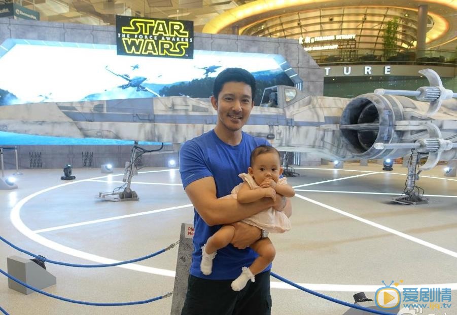 立威廉奶爸亲子照 立威廉高清写真_立威廉高清剧照