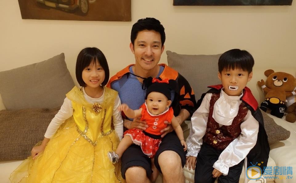 立威廉奶爸亲子照 立威廉高清写真_立威廉高清剧照