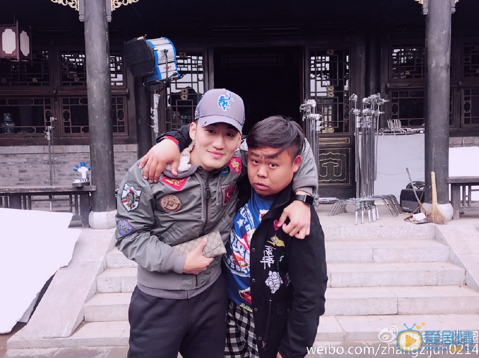 张子君合照 张子君高清写真_张子君高清剧照