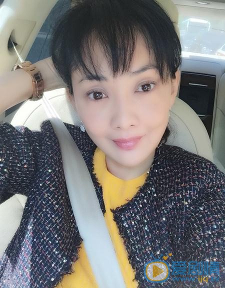 牛莉生活照 牛莉高清写真_牛莉高清剧照