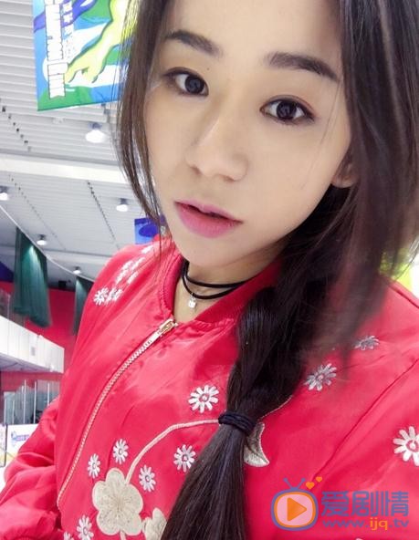 王美英生活照 王美英高清写真_王美英高清剧照