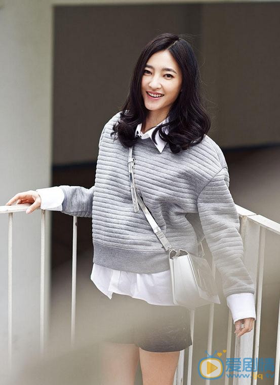 王丽坤服饰美容杂志照 王丽坤高清写真_王丽坤高清剧照