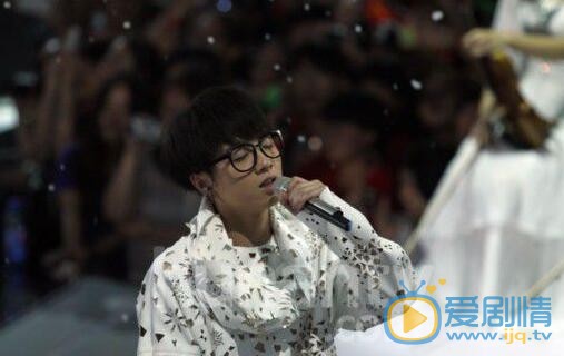 华晨宇2013快乐男声 华晨宇高清写真_华晨宇高清剧照