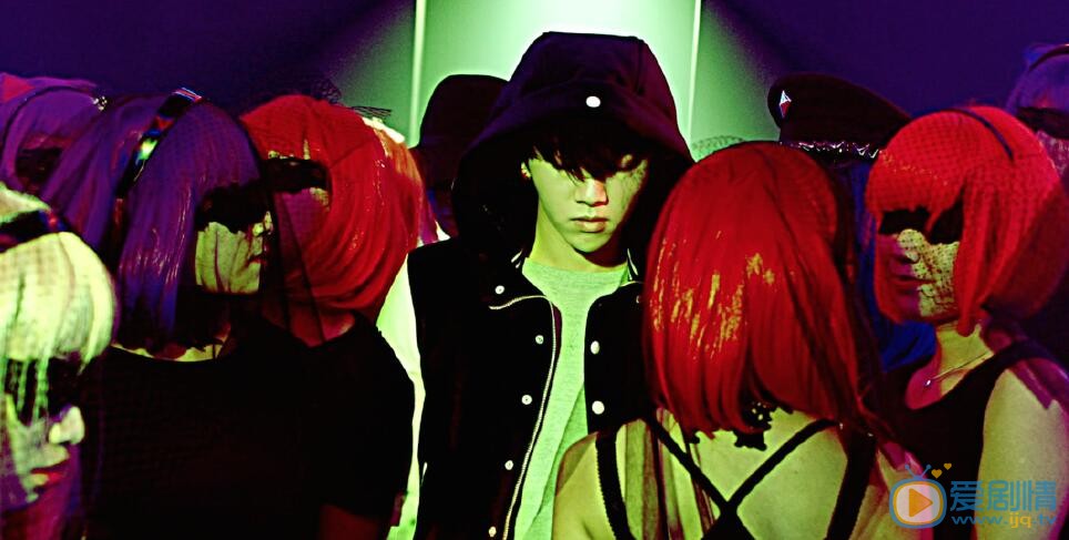 华晨宇《异类》MV照 华晨宇高清写真_华晨宇高清剧照
