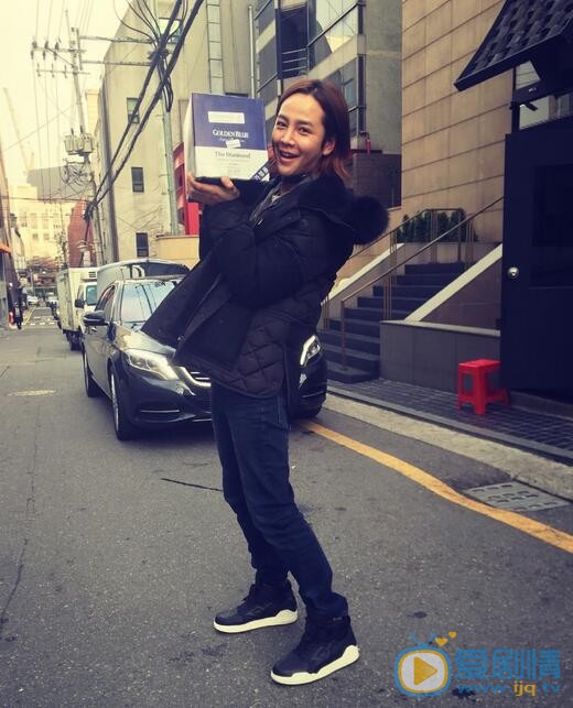 张根硕生活照 张根硕高清写真_张根硕高清剧照