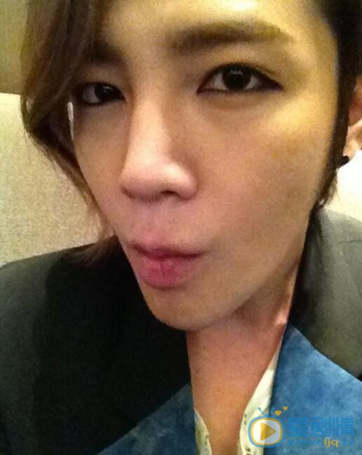 张根硕生活照 张根硕高清写真_张根硕高清剧照