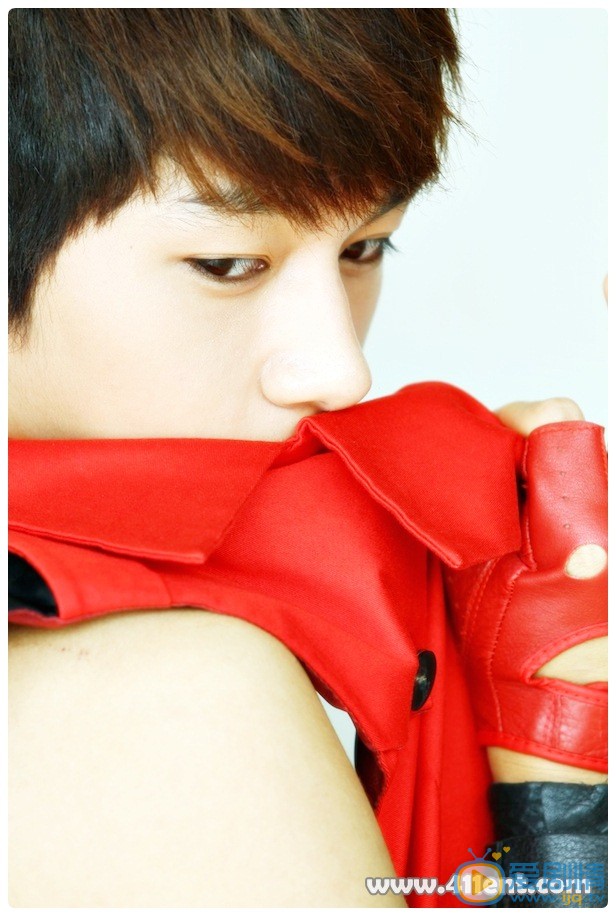 金明洙杂志图片 金明洙高清写真_金明洙高清剧照