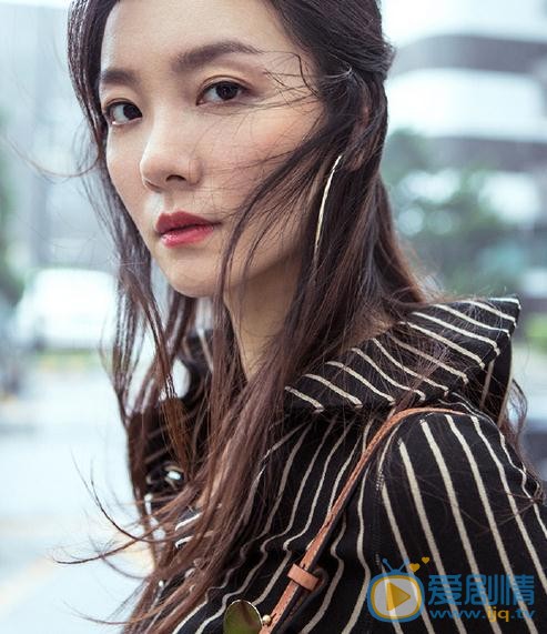 齐溪杂志街拍 齐溪高清写真_齐溪高清剧照