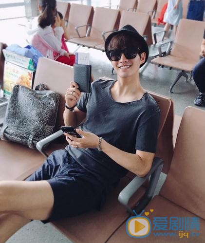 李健生活照 李健高清写真_李健高清剧照