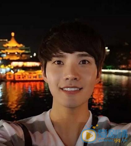 李健生活照 李健高清写真_李健高清剧照