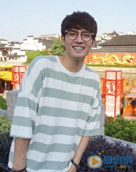 李健生活照 李健高清写真_李健高清剧照