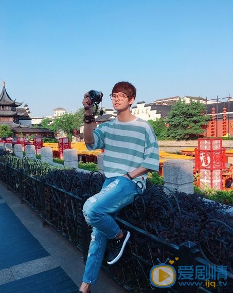 李健生活照 李健高清写真_李健高清剧照