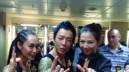 黄贯中黄贯中朱茵合照、全家照 黄贯中高清写真_黄贯中高清剧照