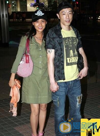 黄贯中黄贯中朱茵合照、全家照 黄贯中高清写真_黄贯中高清剧照
