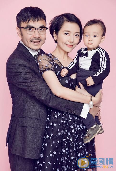 杨乐乐杨乐乐汪涵一家三口照 杨乐乐高清写真_杨乐乐高清剧照